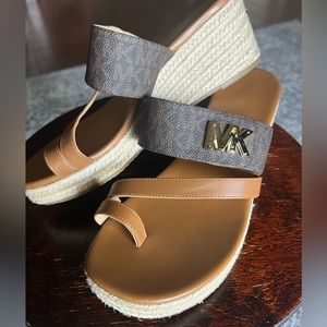 Jilly Espadrille Wedge Sandal (Women)
MICHAEL Michael Kors